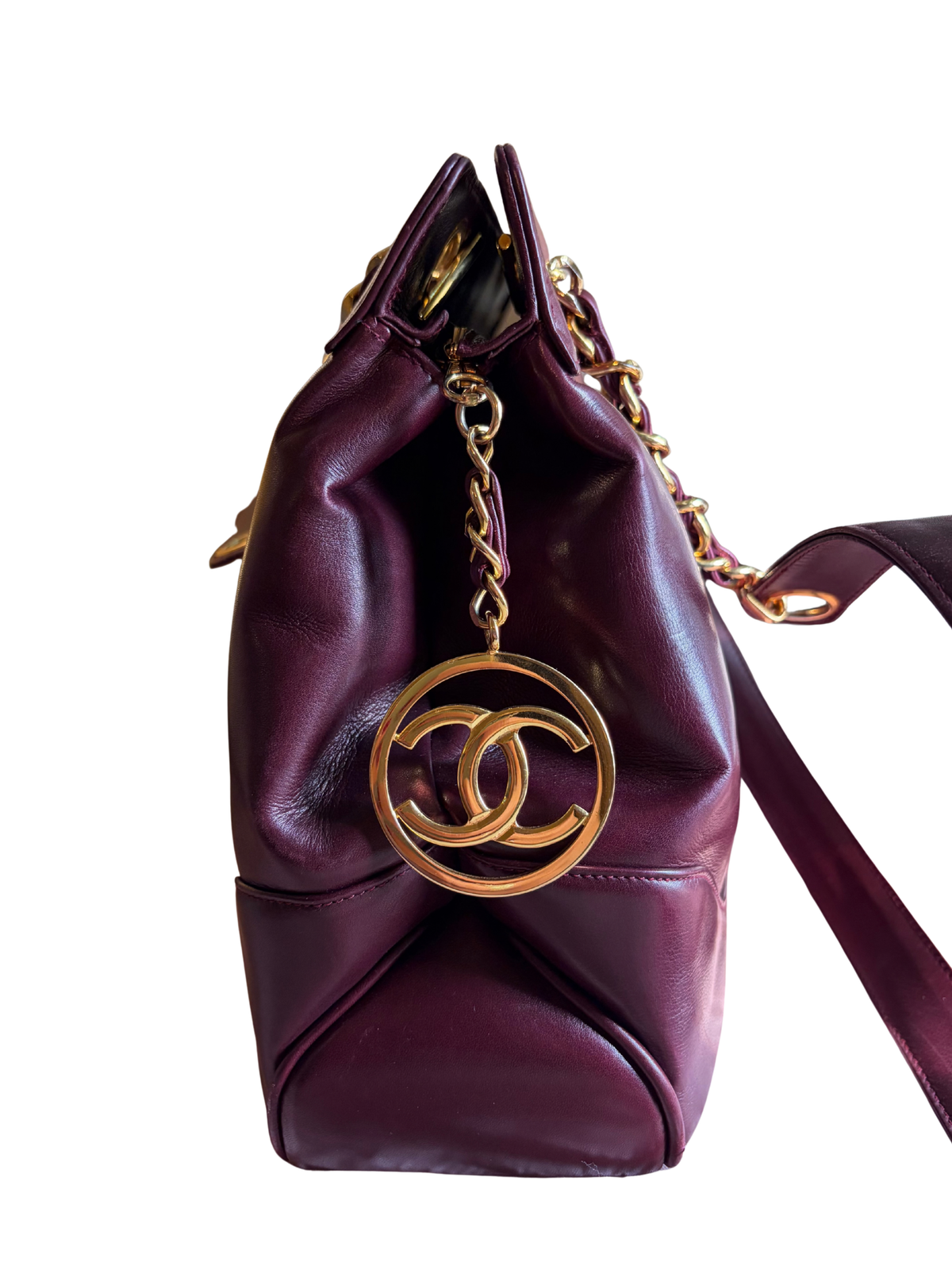 Interior of burgundy shoulder bag with zip pocket